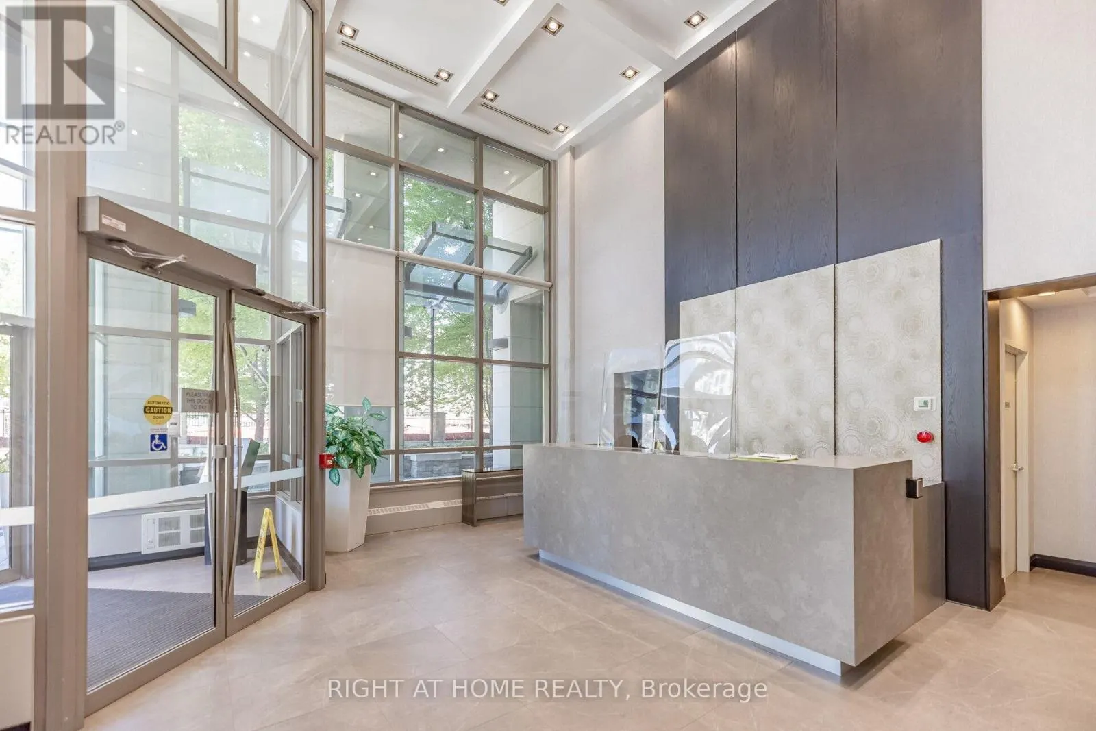 503 - 3504 HURONTARIO STREET