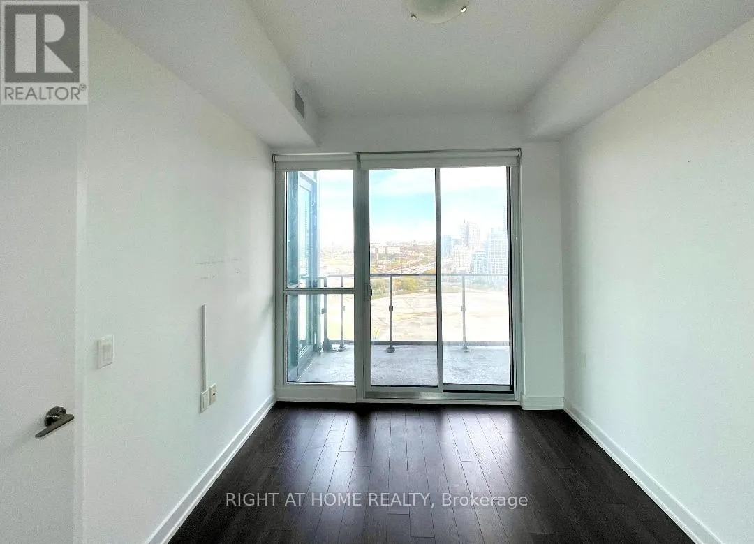 2208 - 10 PARK LAWN ROAD