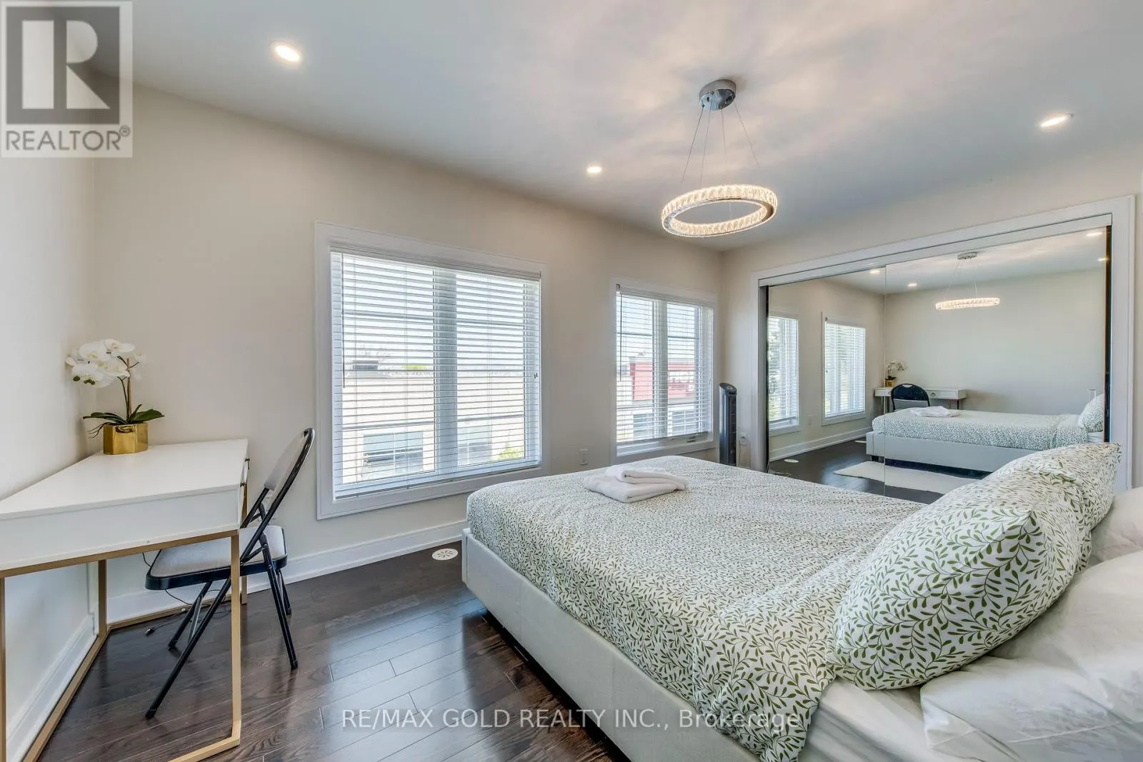 561 MERMAID CRESCENT