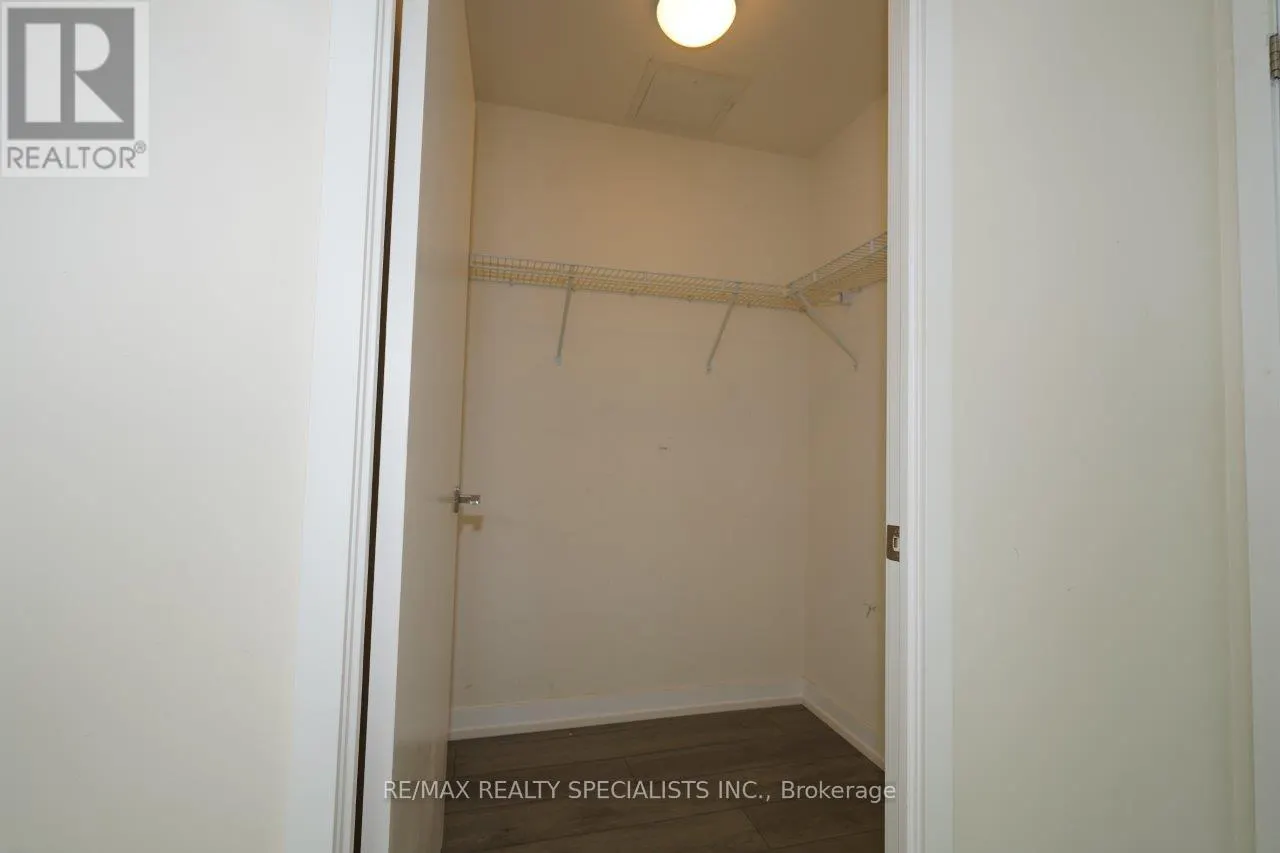 402 - 4011 BRICKSTONE MEWS