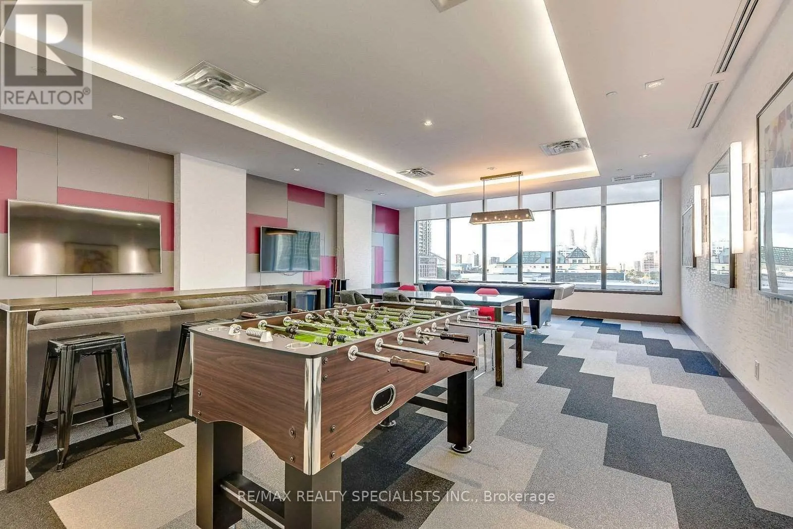 402 - 4011 BRICKSTONE MEWS