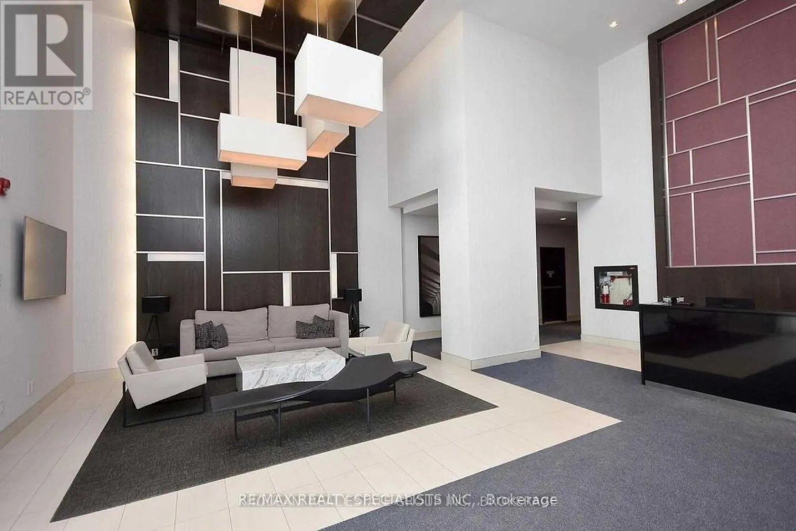 402 - 4011 BRICKSTONE MEWS