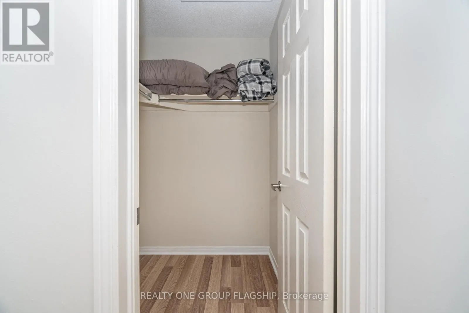 1082 FELICITY CRESCENT