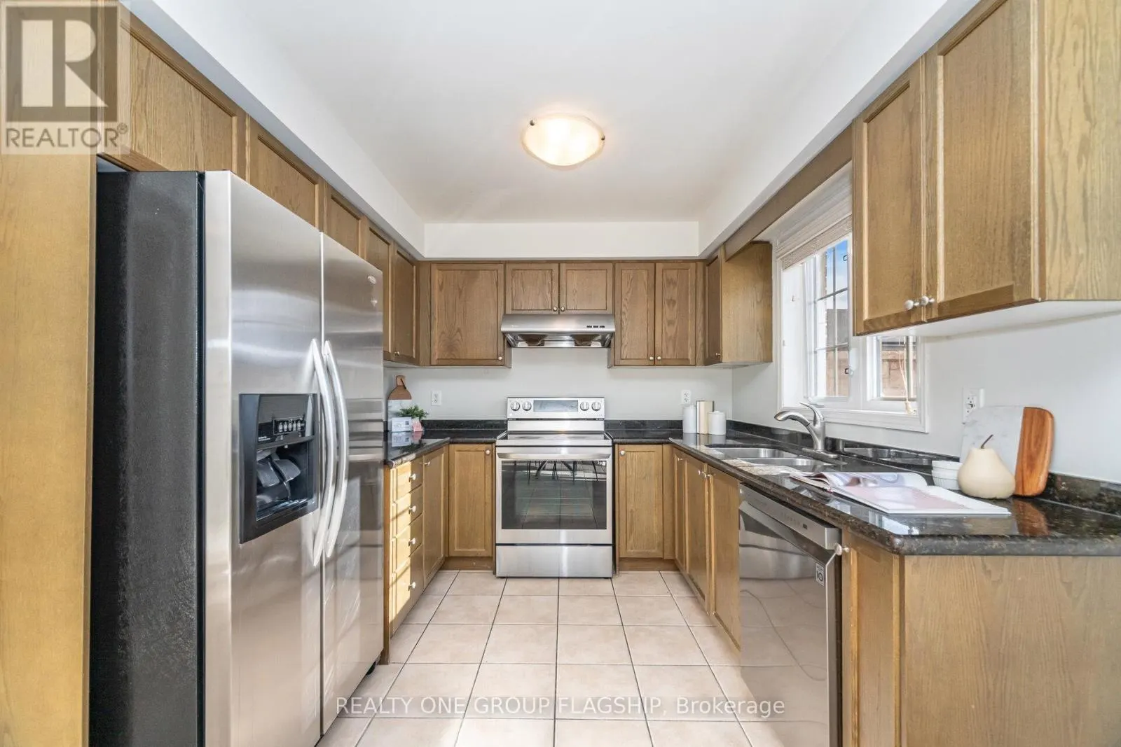 1082 FELICITY CRESCENT