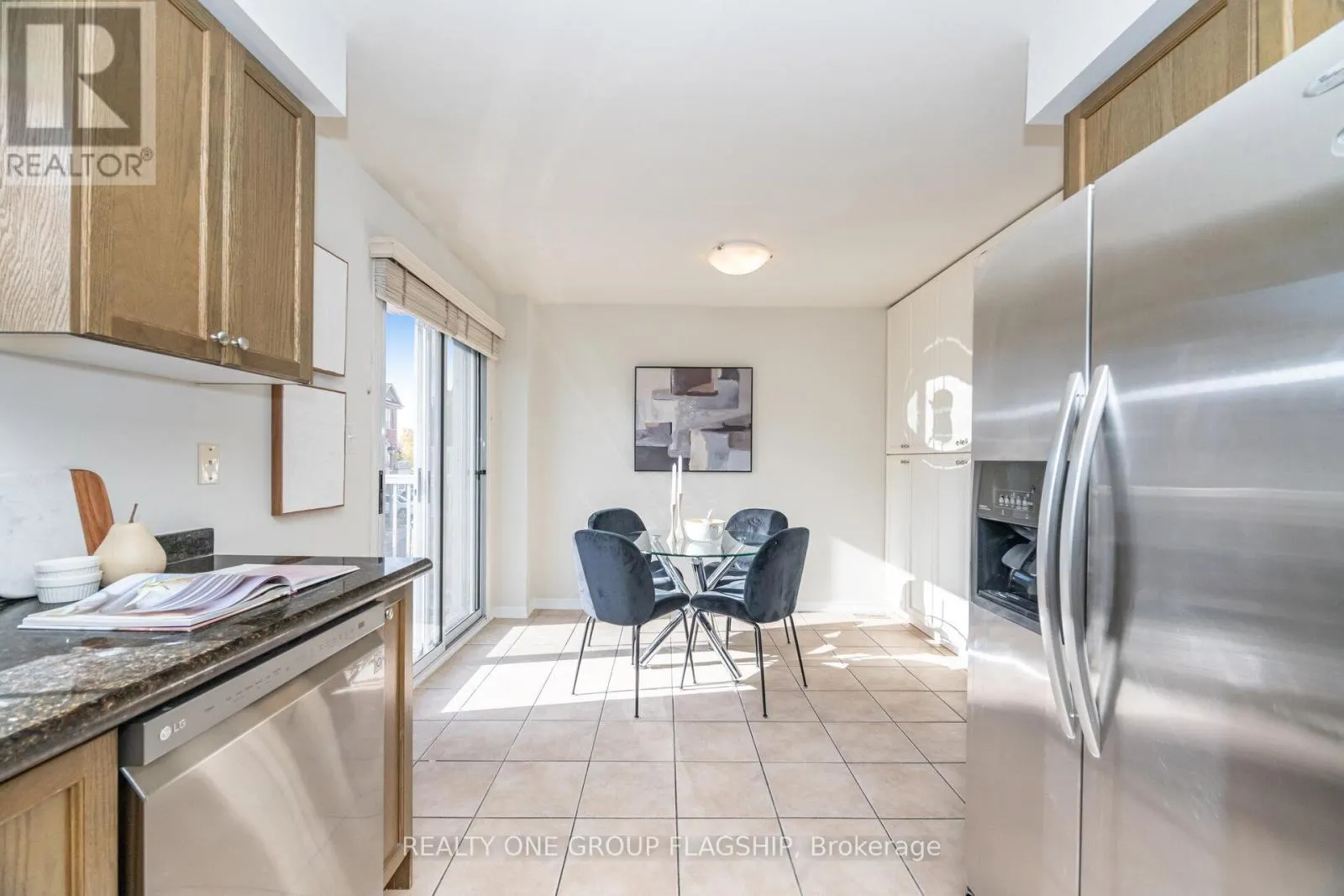 1082 FELICITY CRESCENT