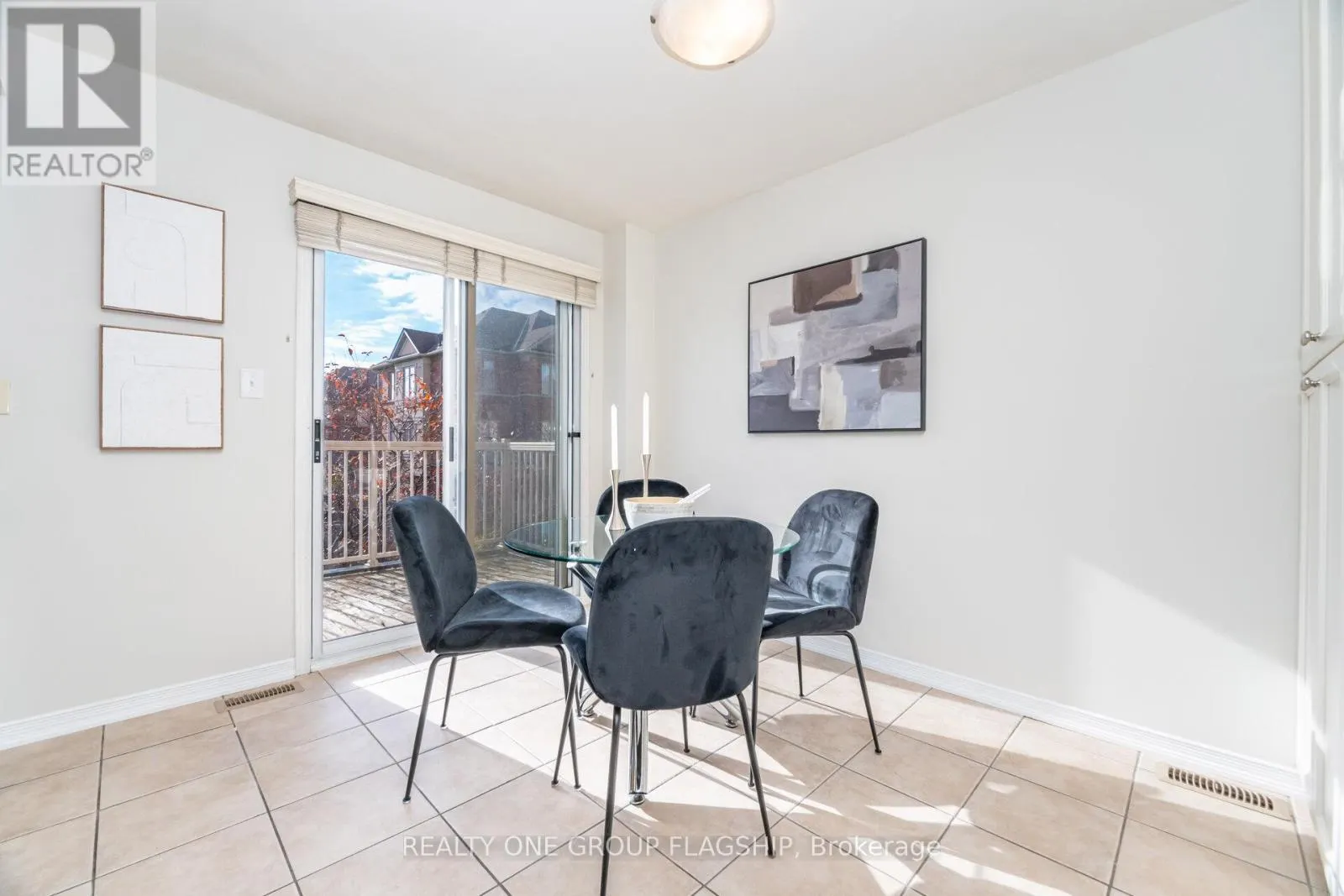 1082 FELICITY CRESCENT