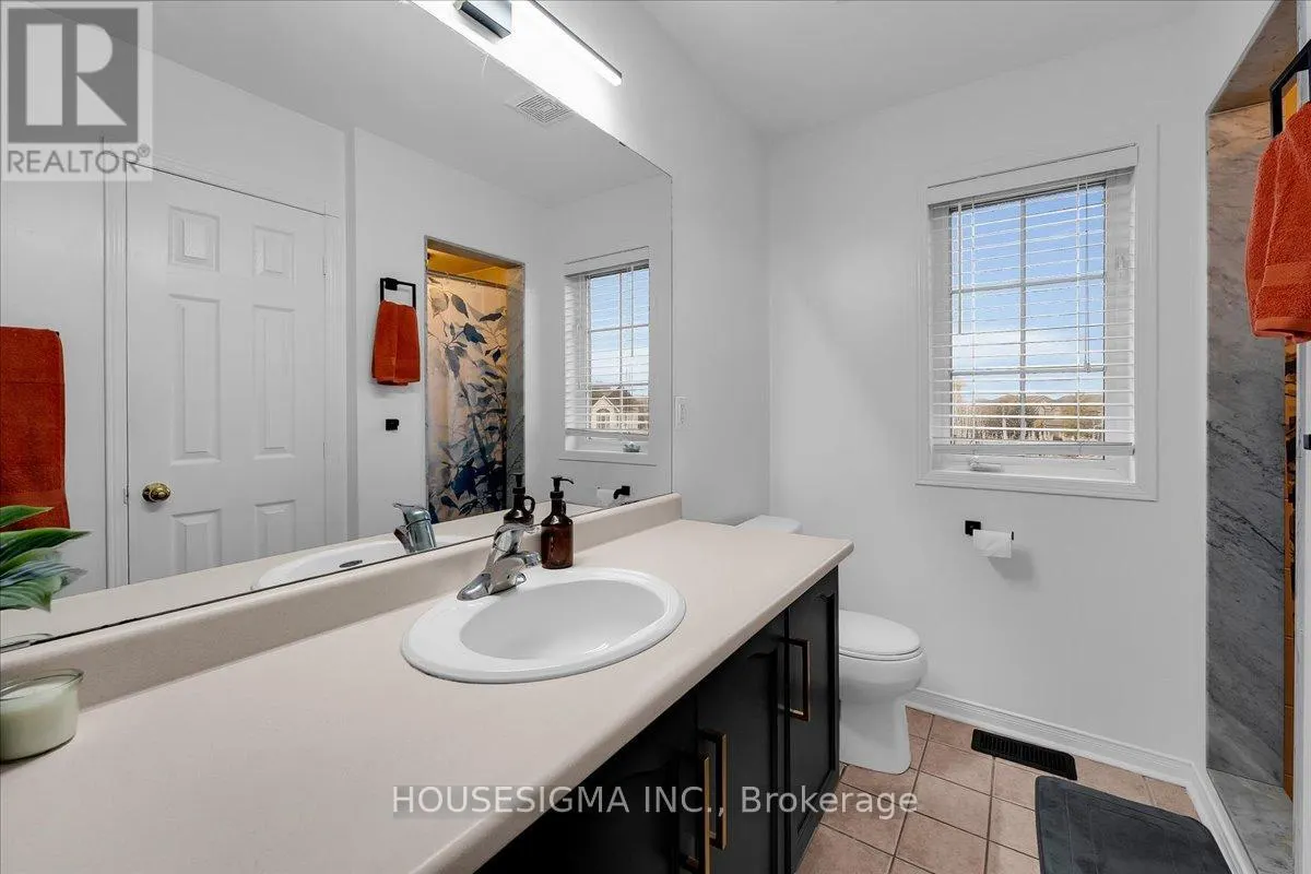 39 WEATHER VANE LANE