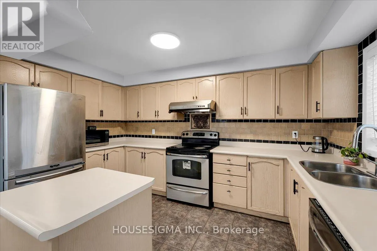 39 WEATHER VANE LANE