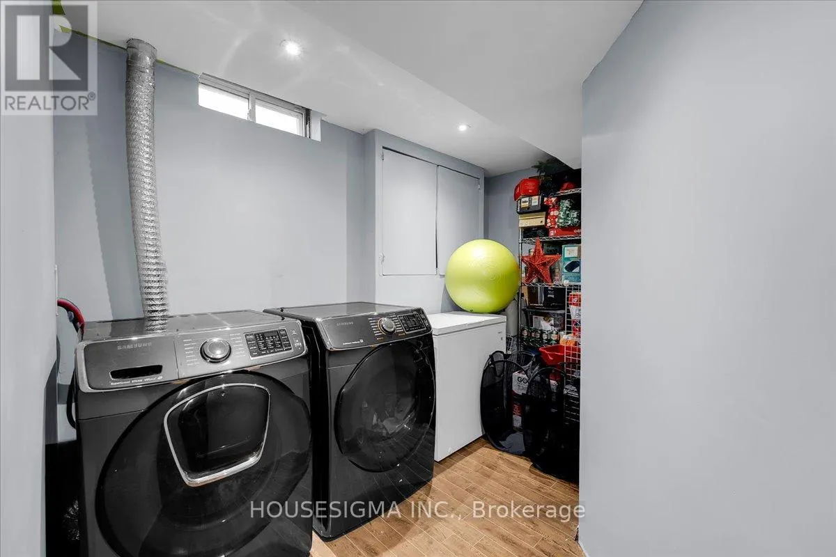 39 WEATHER VANE LANE