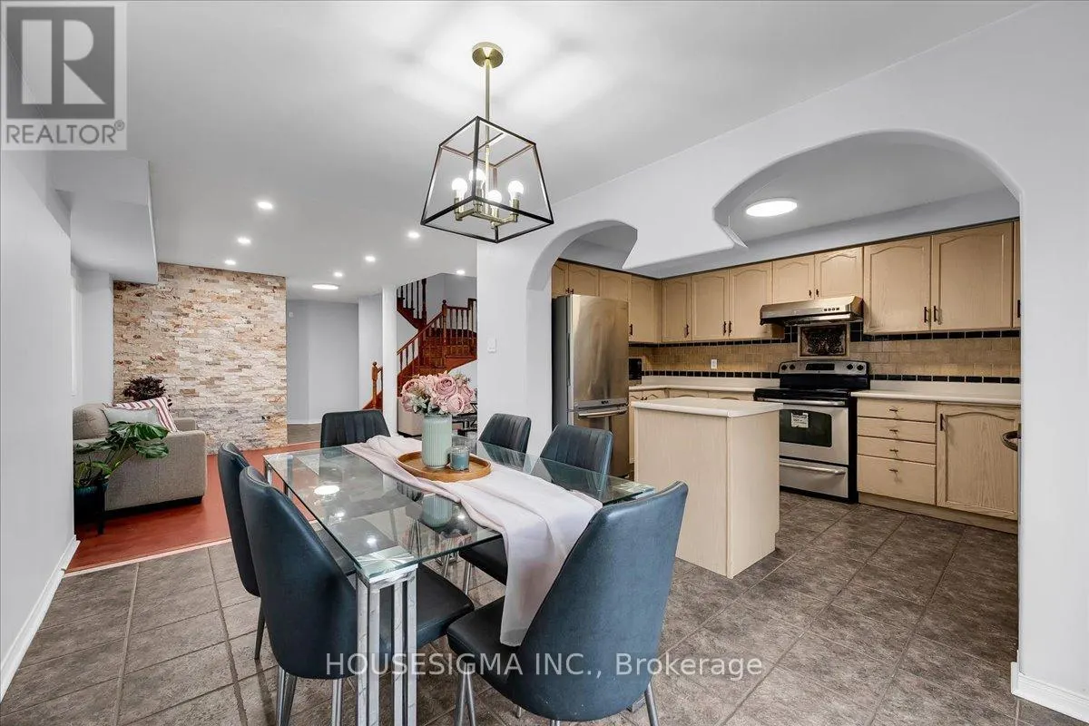 39 WEATHER VANE LANE