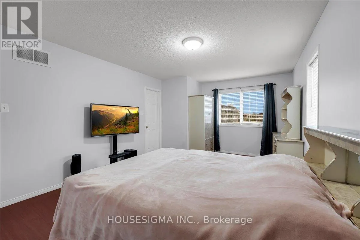 39 WEATHER VANE LANE