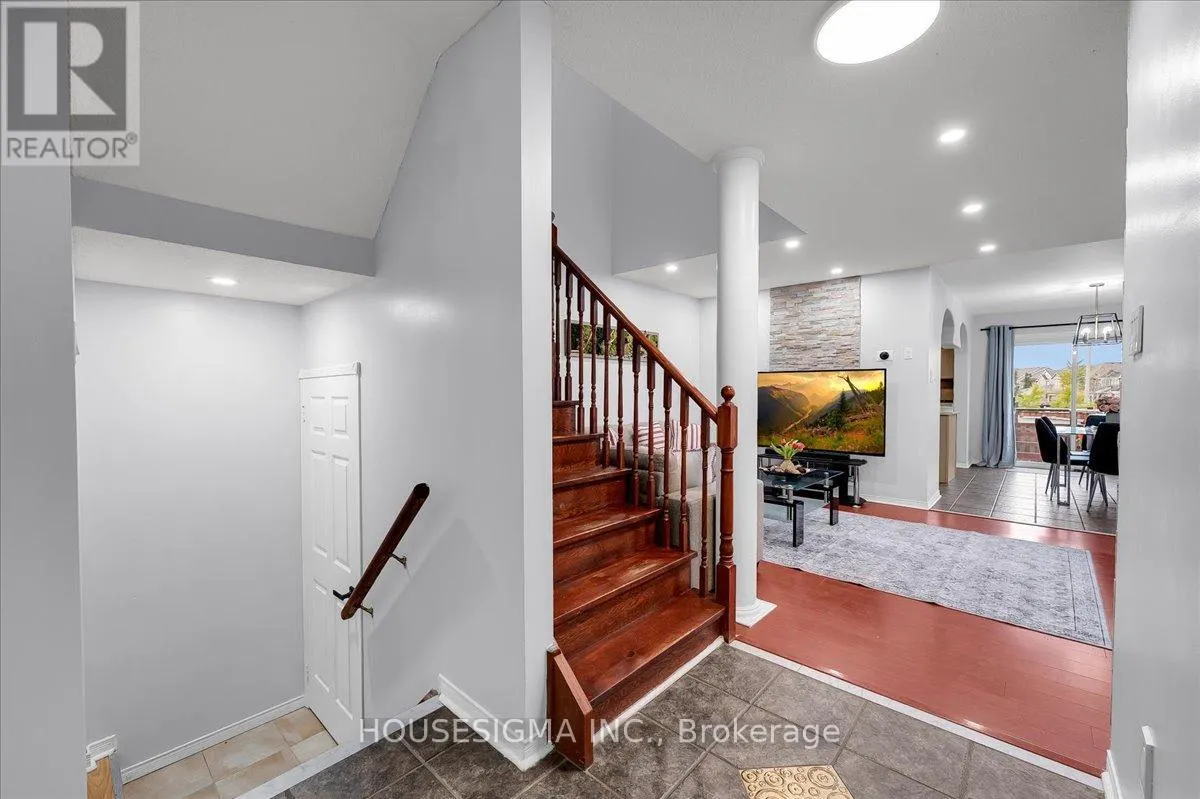 39 WEATHER VANE LANE