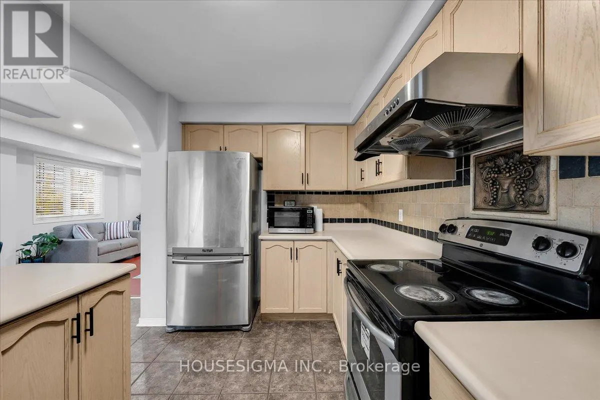 39 WEATHER VANE LANE