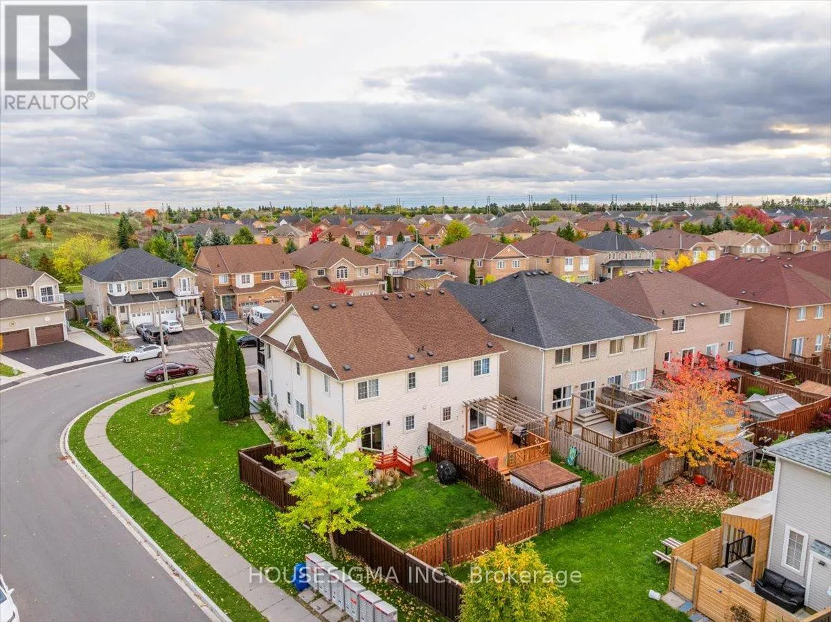 39 WEATHER VANE LANE