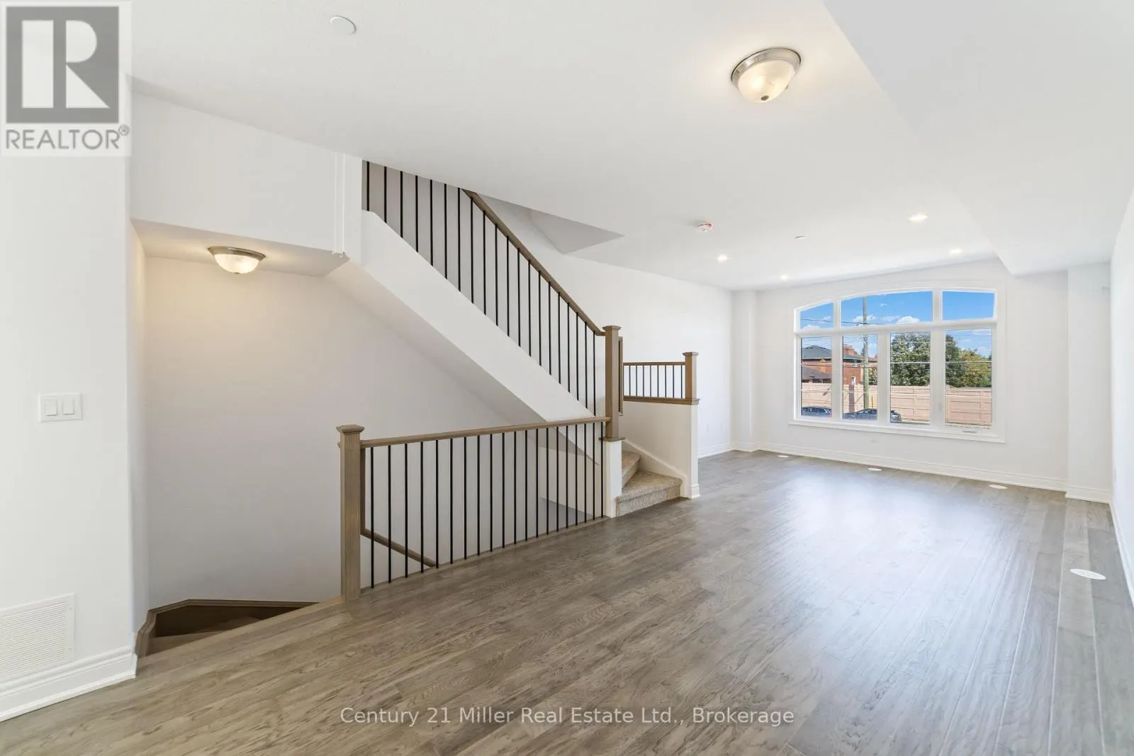 56 - 2150 TRAFALGAR ROAD #56