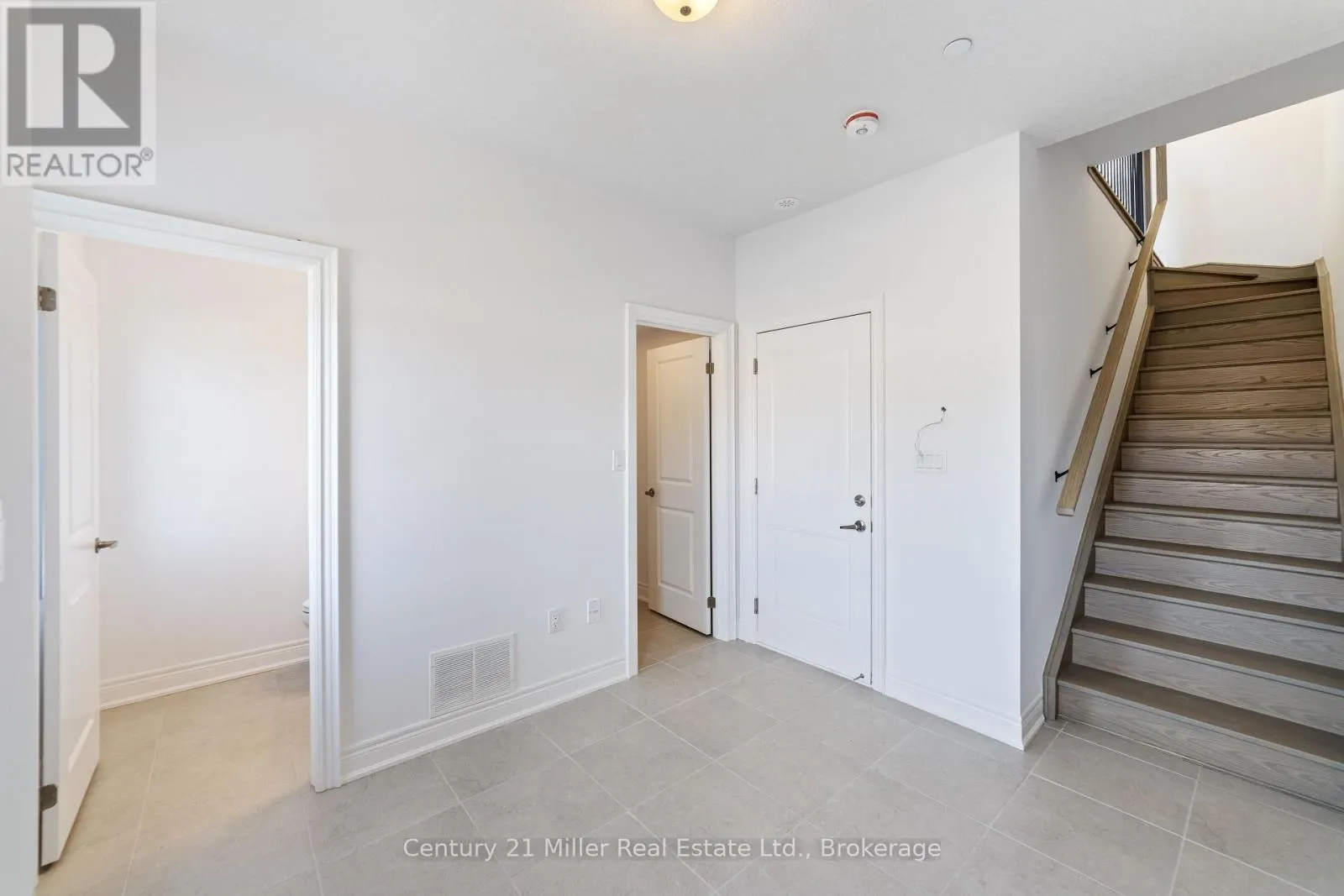 56 - 2150 TRAFALGAR ROAD #56