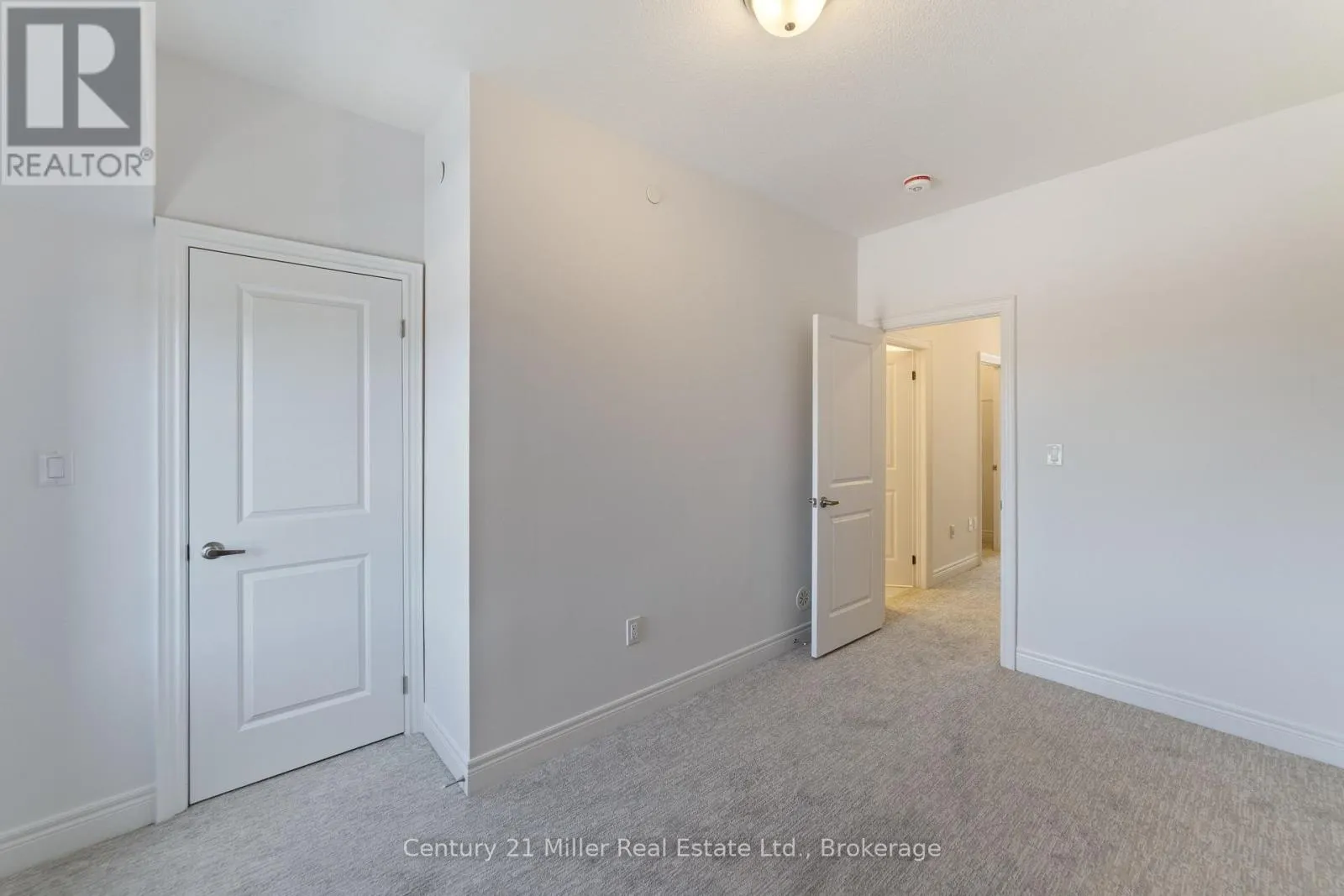 56 - 2150 TRAFALGAR ROAD #56