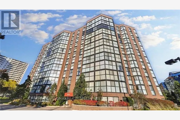 306 - 2091 HURONTARIO STREET