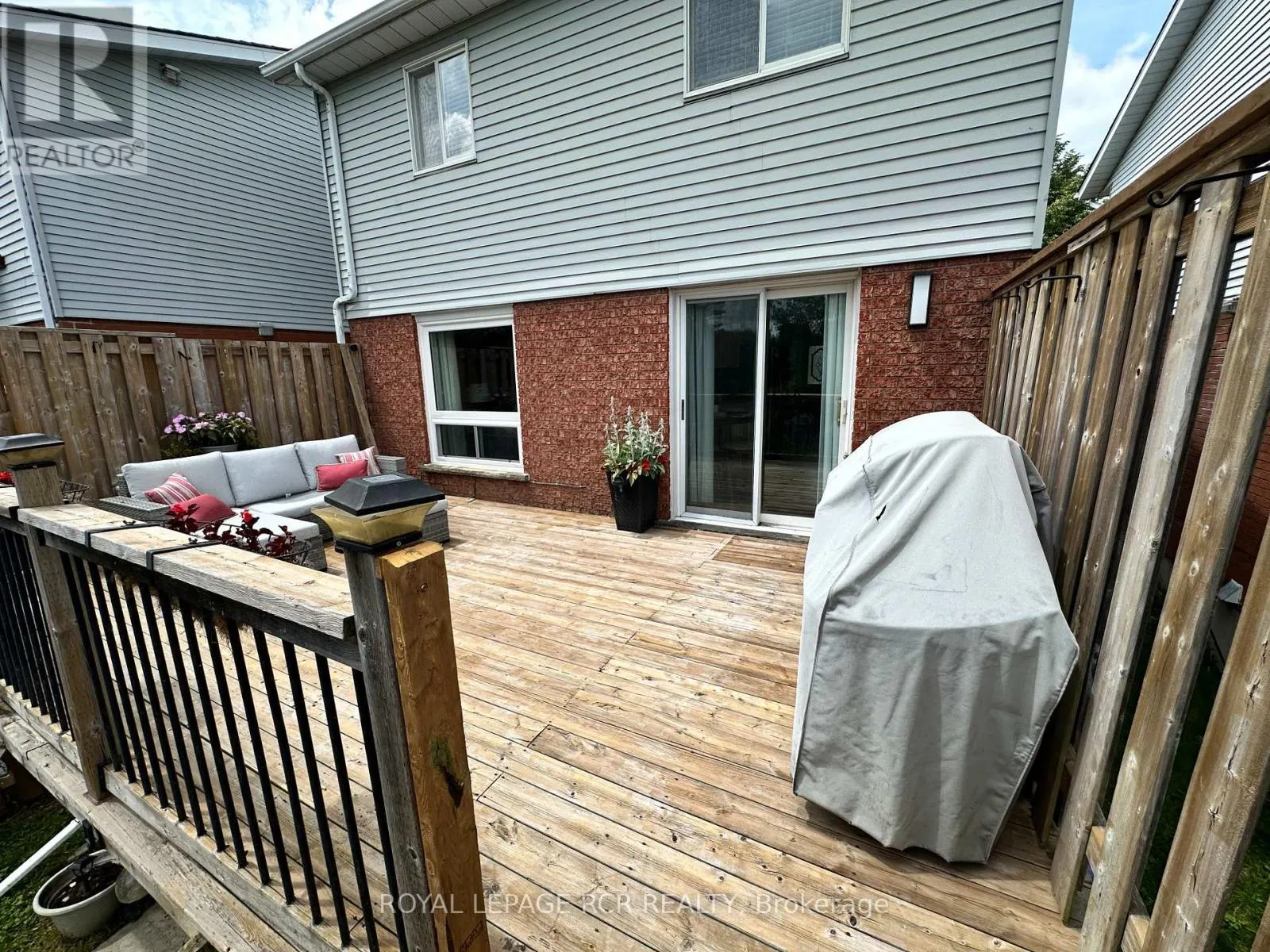 364 ADAMS COURT
