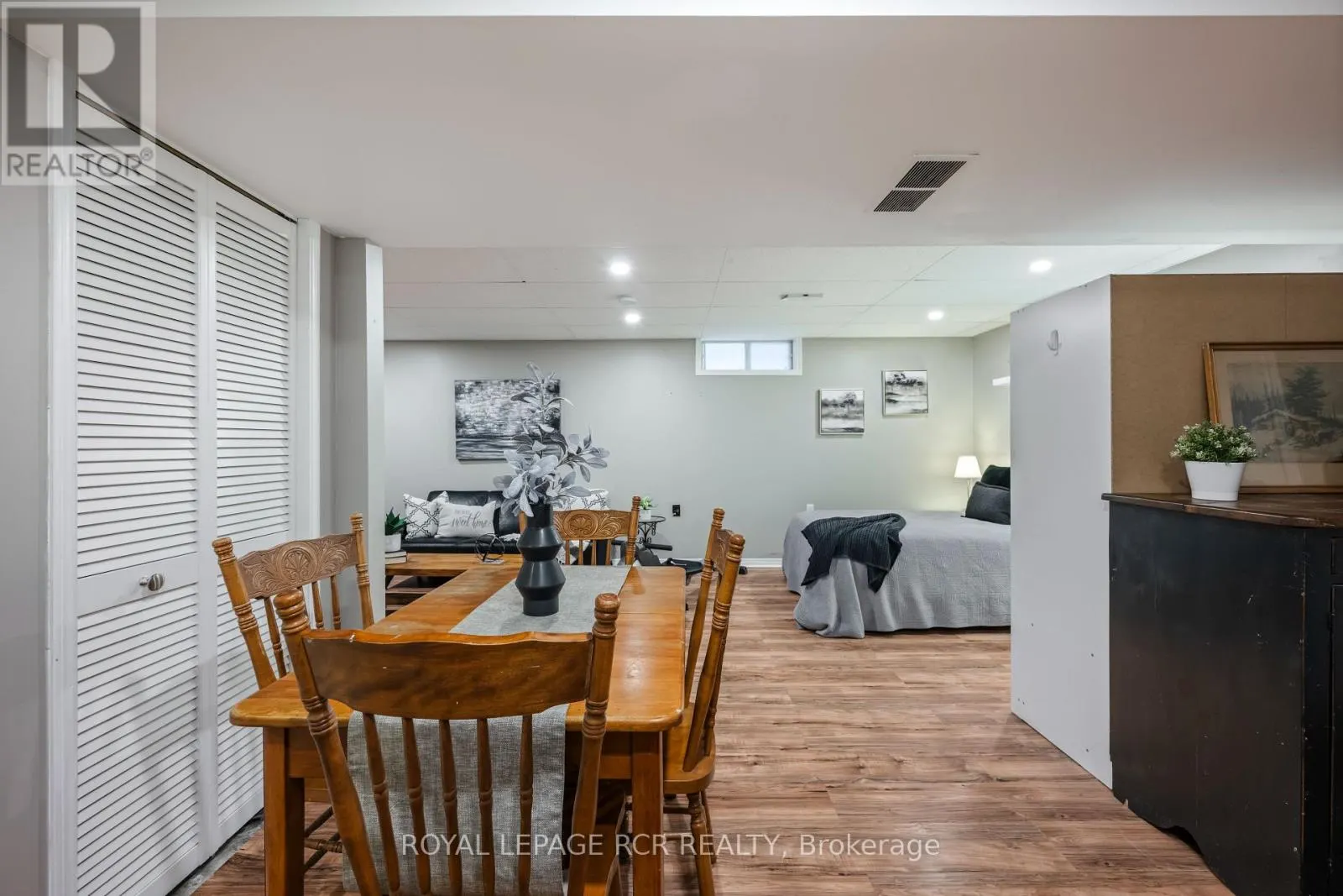 364 ADAMS COURT