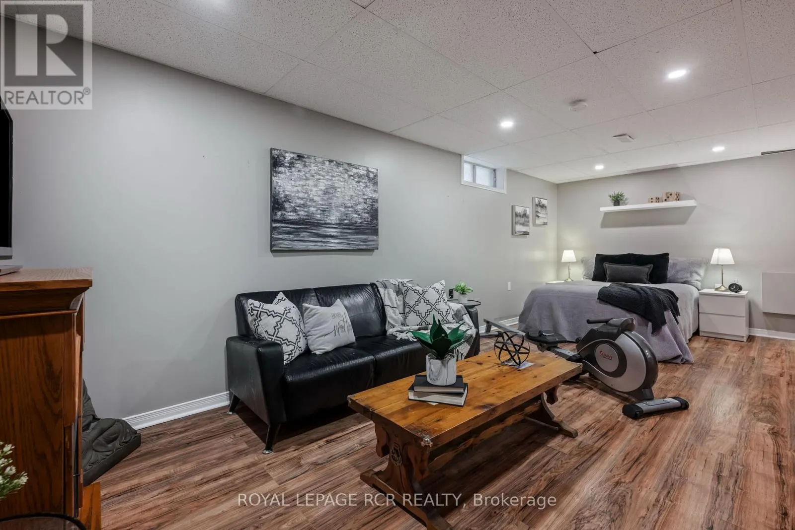 364 ADAMS COURT
