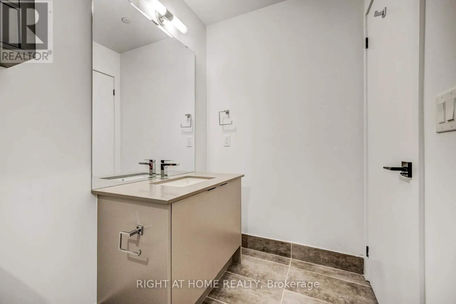 459 - 2481 TAUNTON ROAD