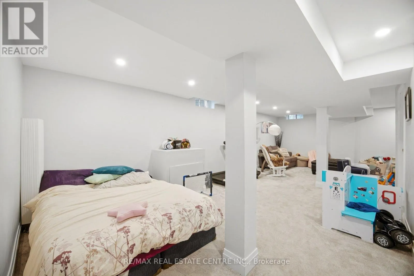 323 MICHAEL DRIVE