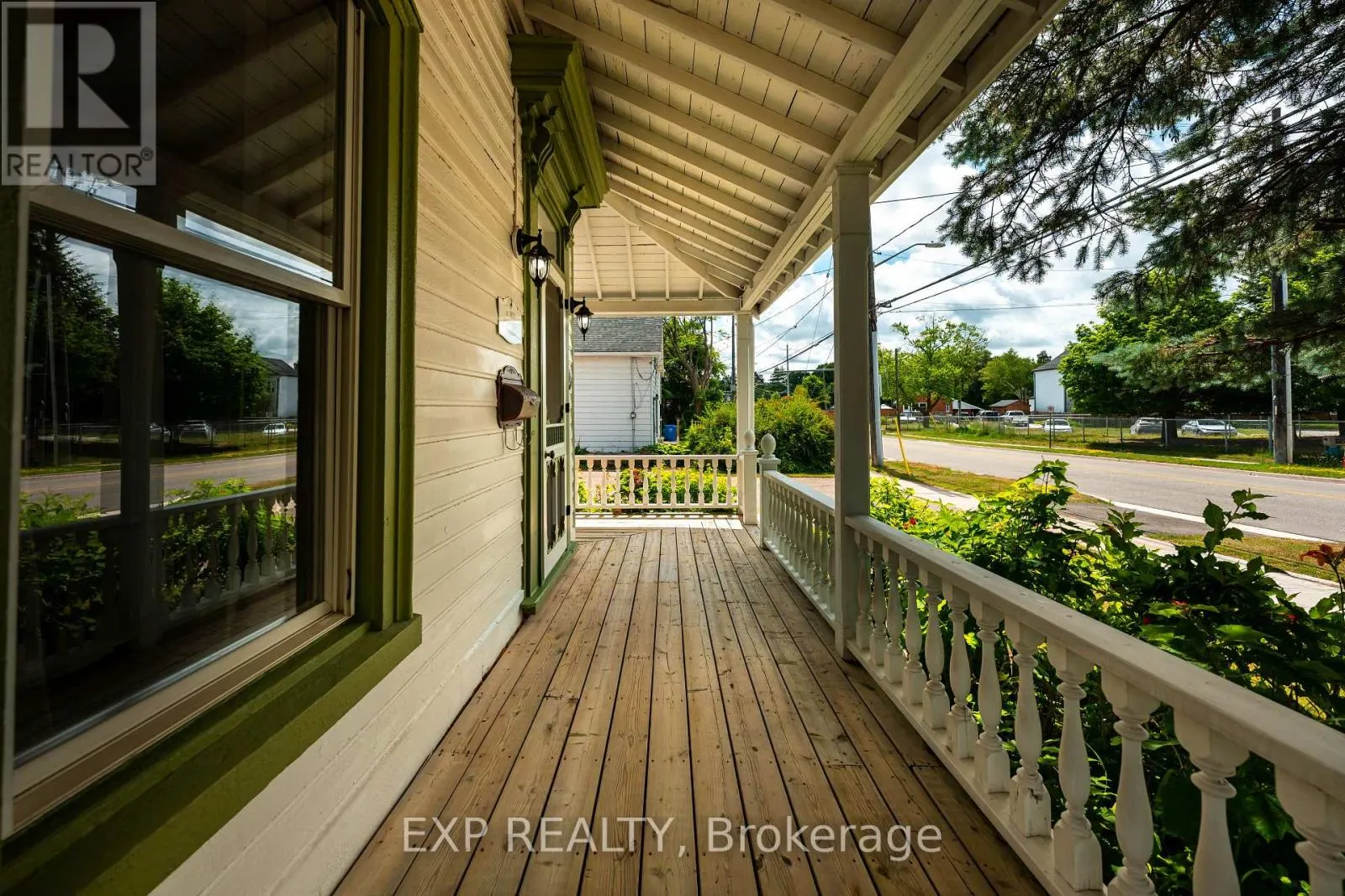 39 TOWNLINE