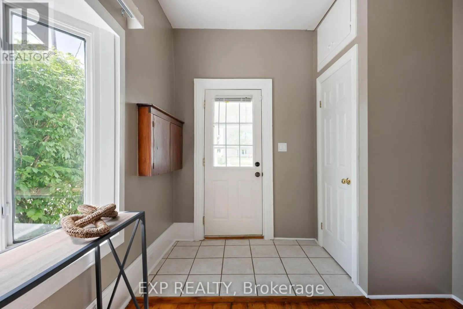 39 TOWNLINE