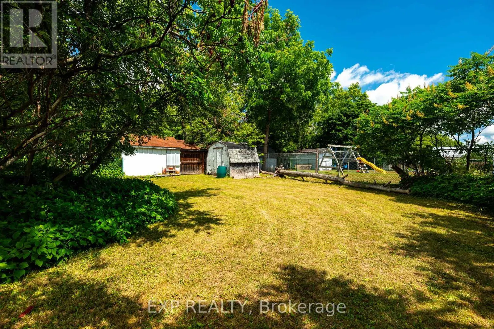 39 TOWNLINE