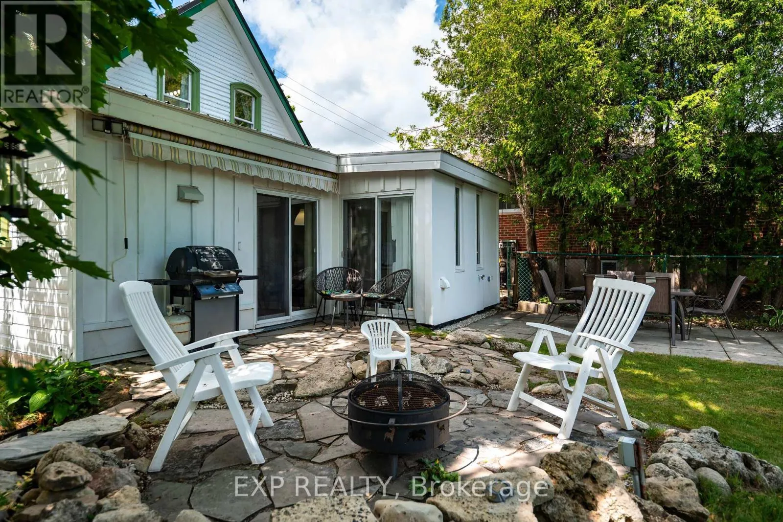 39 TOWNLINE