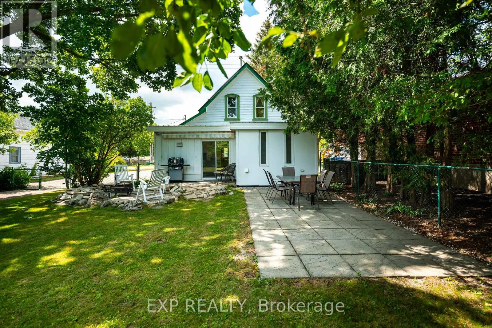 39 TOWNLINE