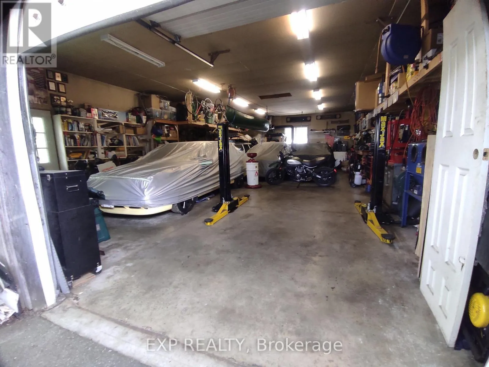39 TOWNLINE
