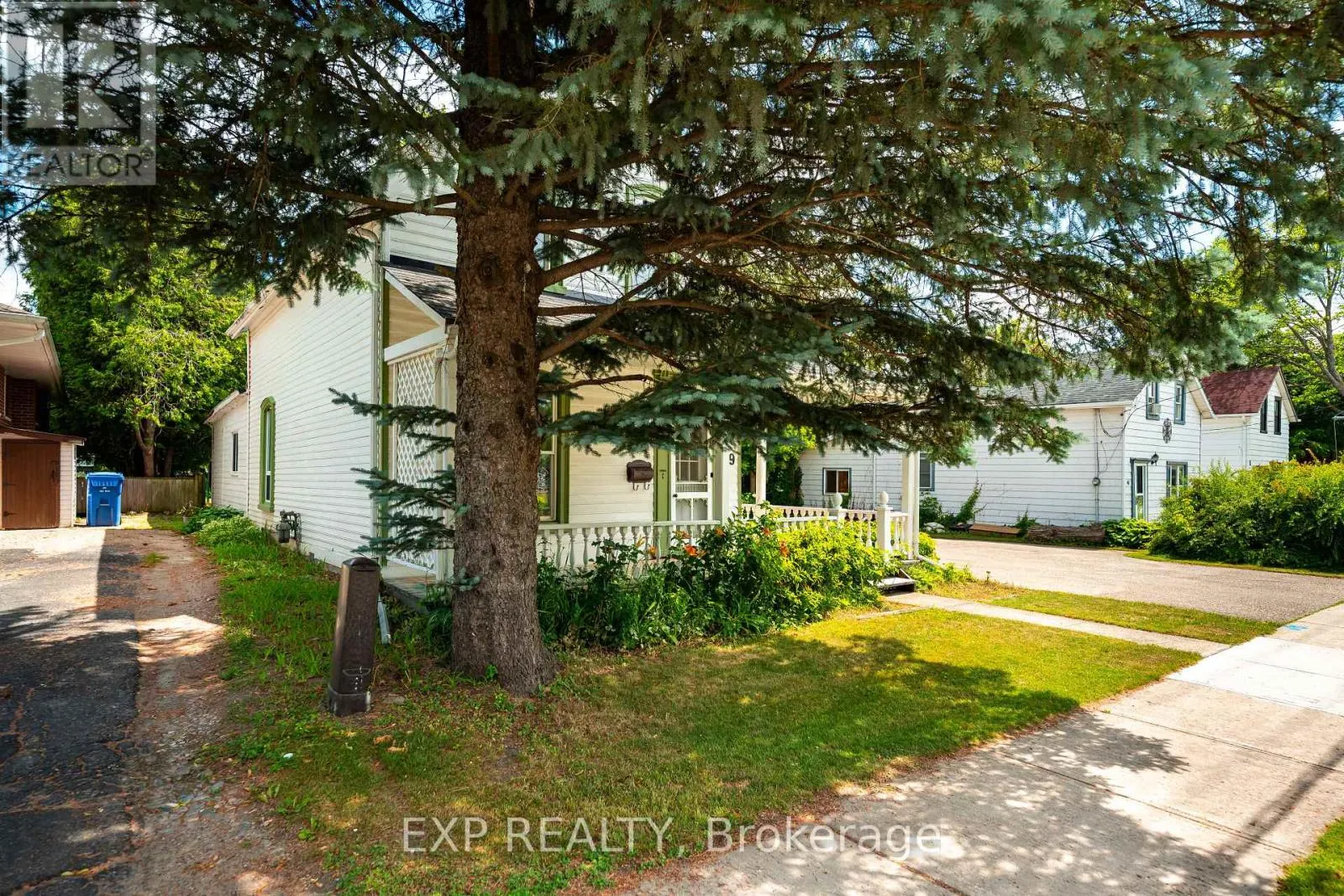 39 TOWNLINE