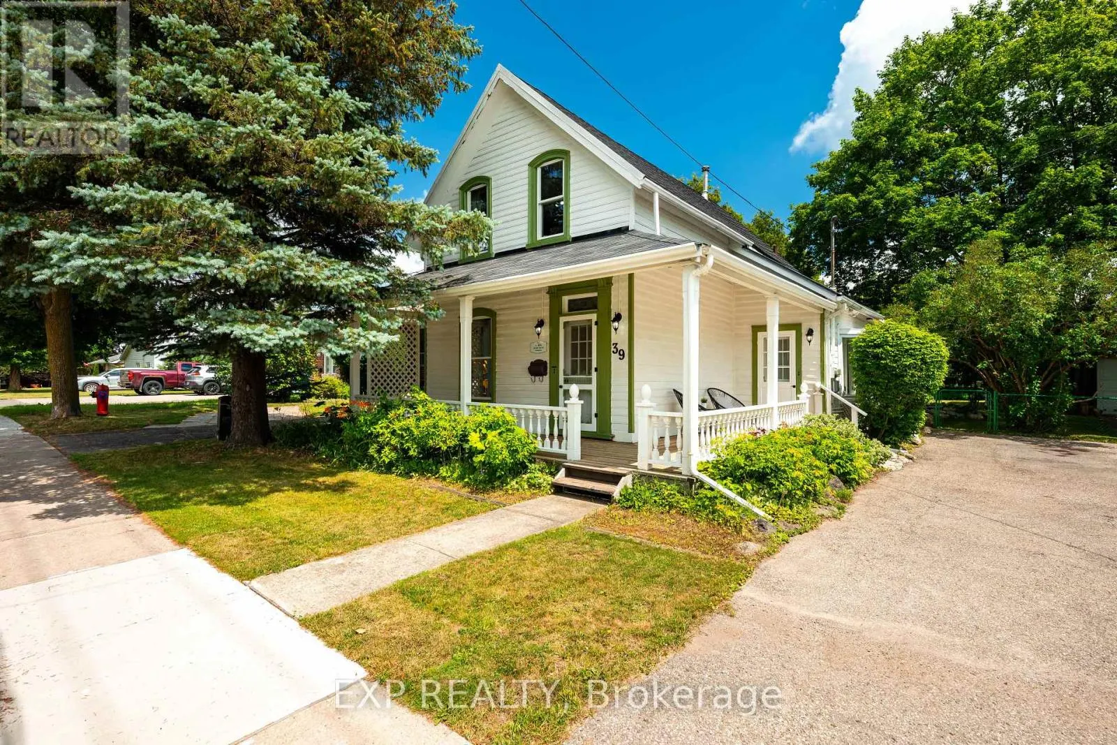 39 TOWNLINE
