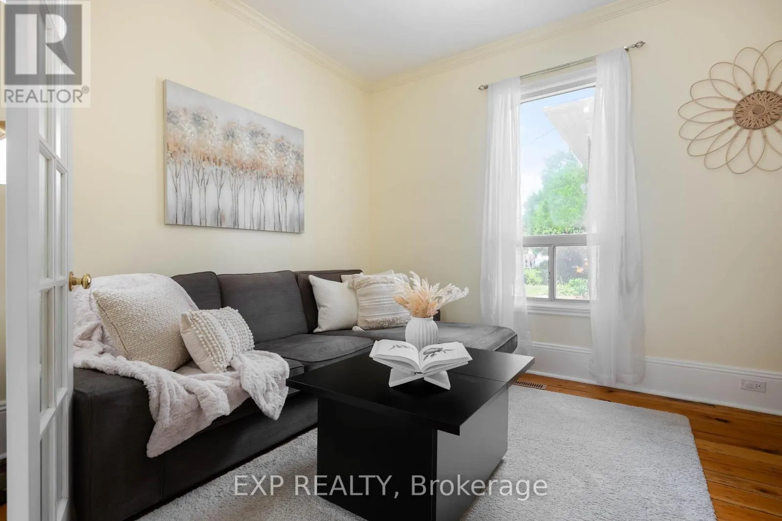 39 TOWNLINE