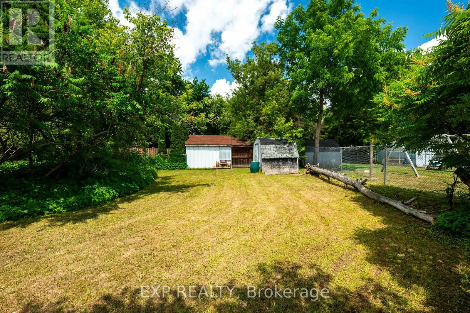 39 TOWNLINE
