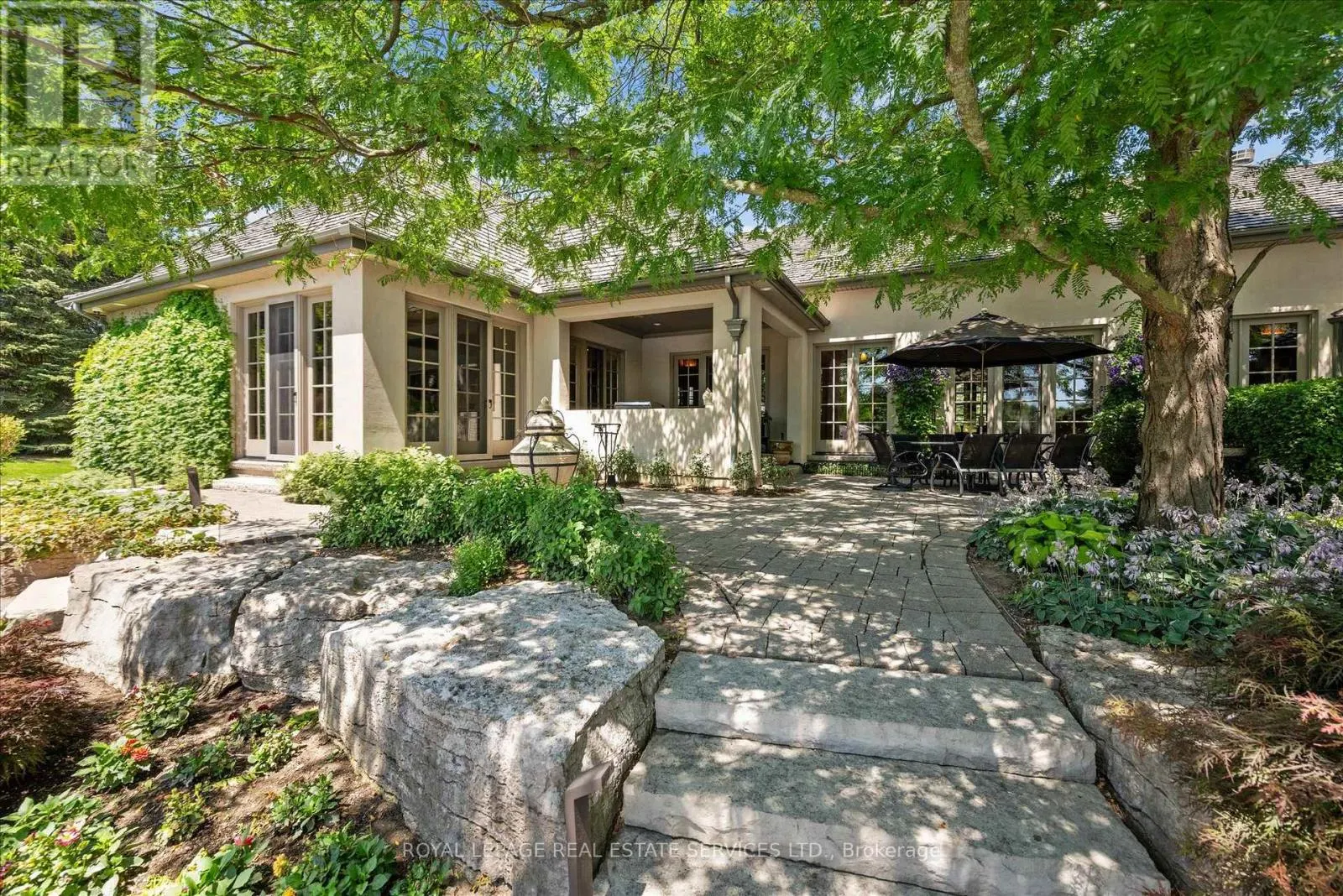 10090 PINEVIEW TRAIL