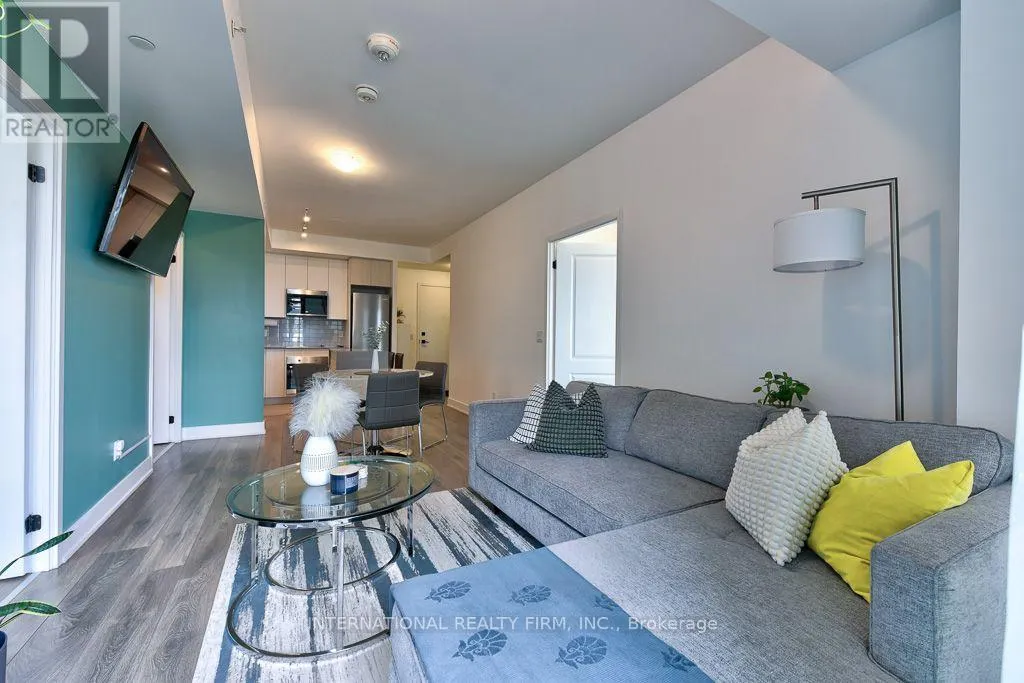 804 - 2481 TAUNTON ROAD