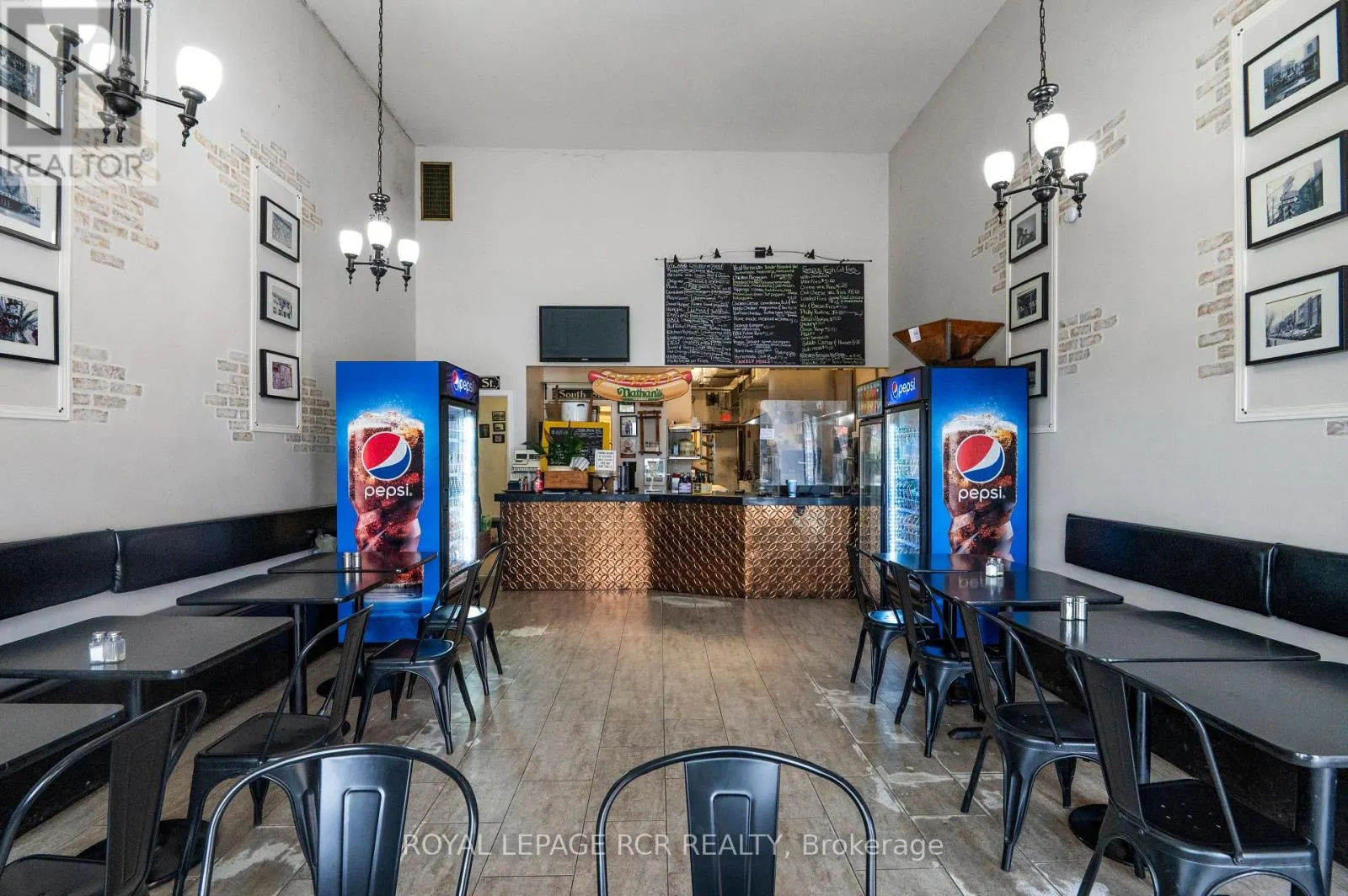 2 - 281 BROADWAY
