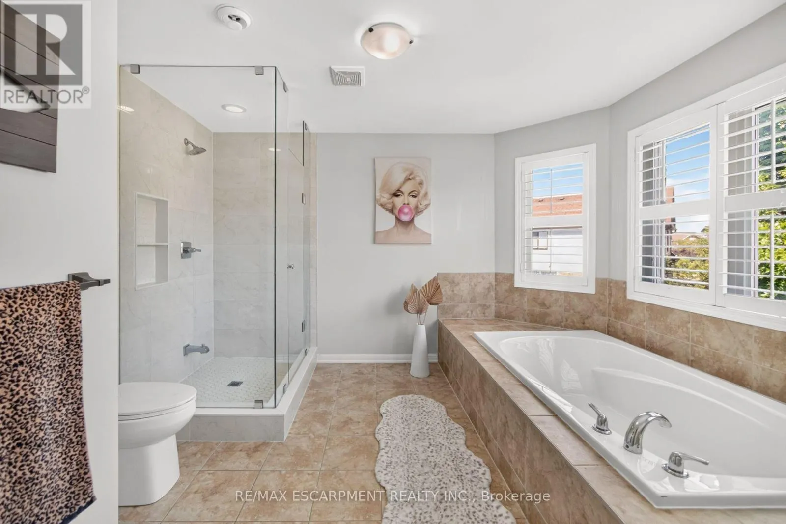 1533 MORSE PLACE