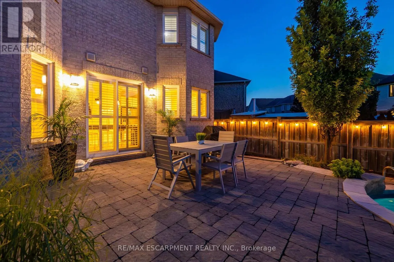 1533 MORSE PLACE