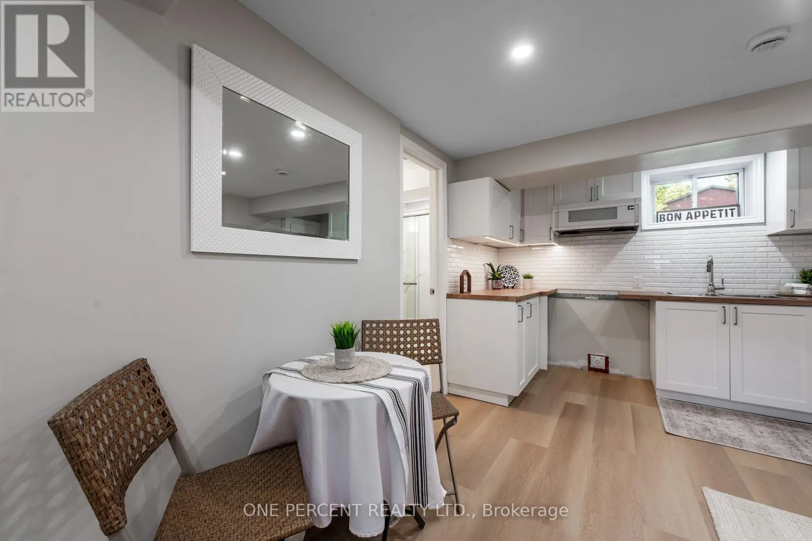 7 MORGANDALE CRESCENT