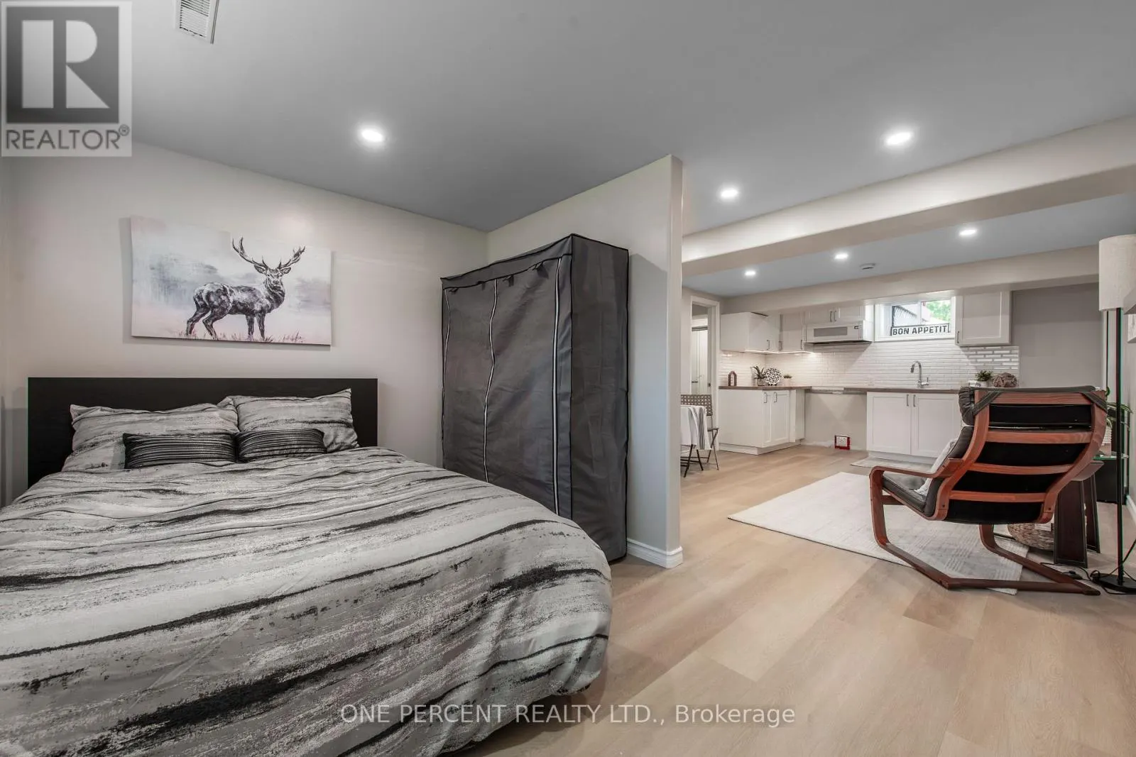 7 MORGANDALE CRESCENT