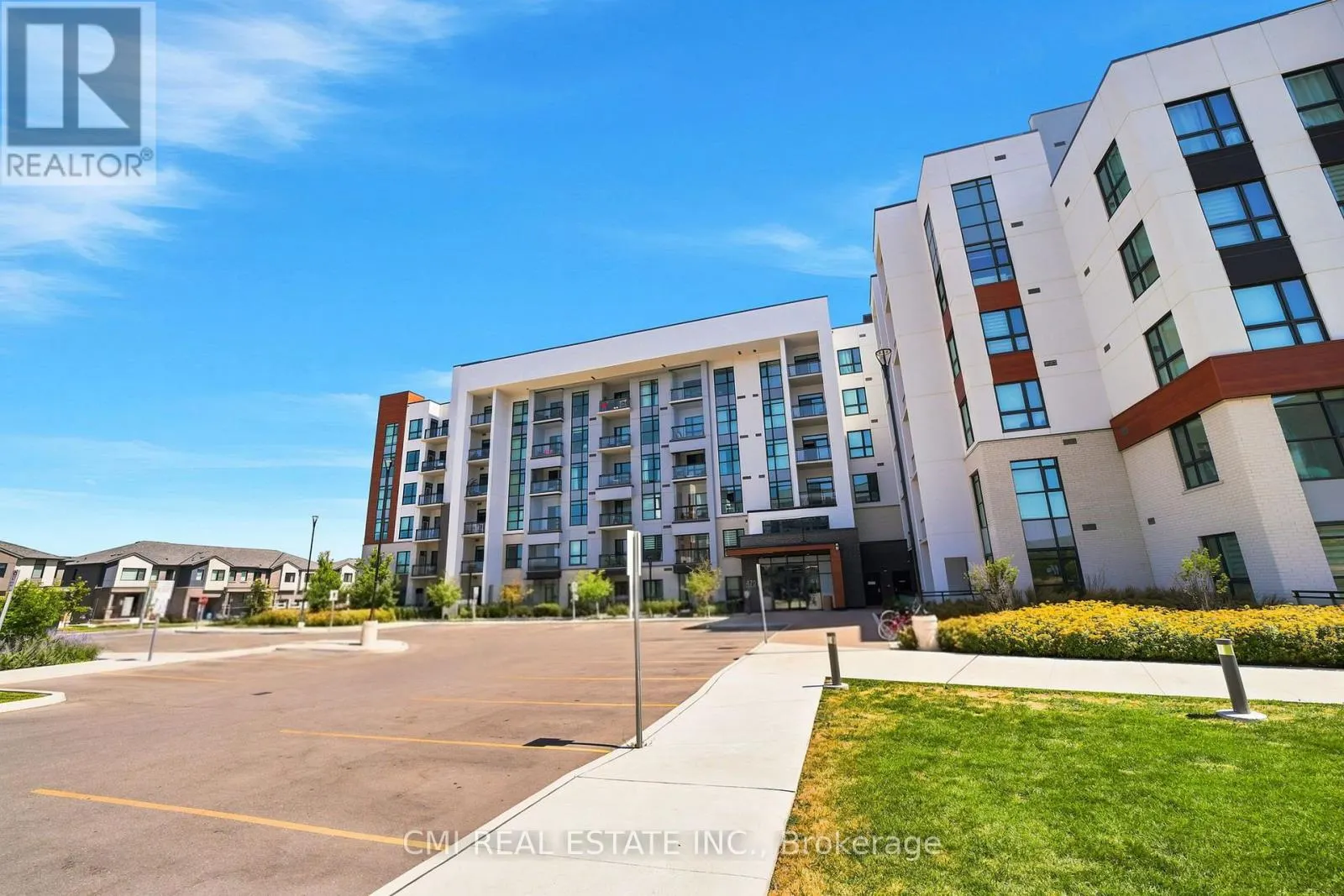 312 - 470 GORDON KRANTZ AVENUE