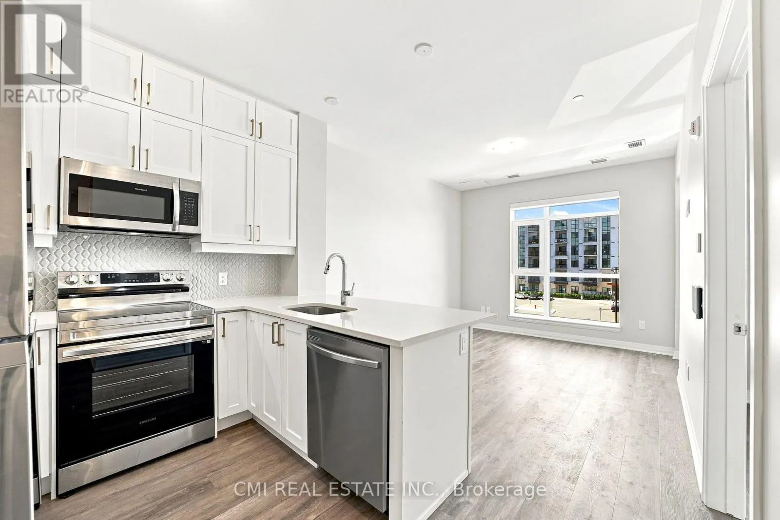 312 - 470 GORDON KRANTZ AVENUE