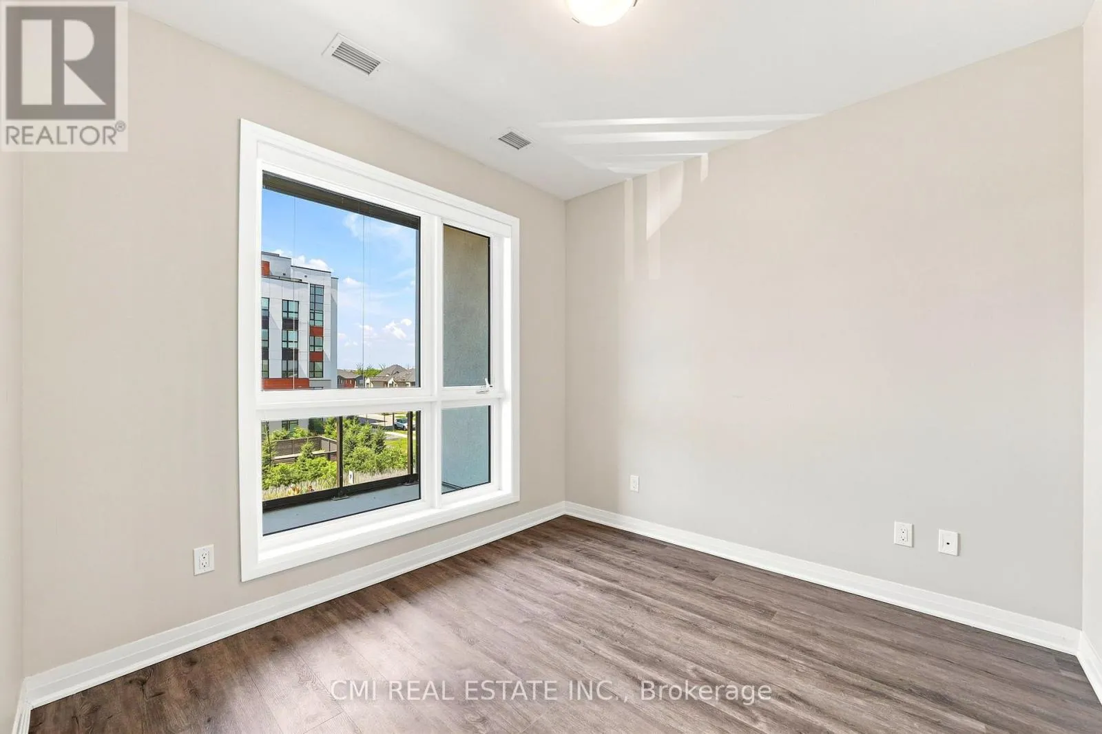 312 - 470 GORDON KRANTZ AVENUE