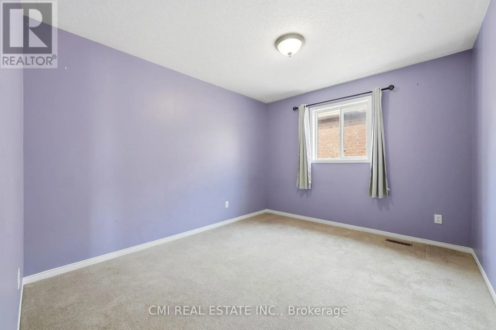 366 MARSHALL CRESCENT