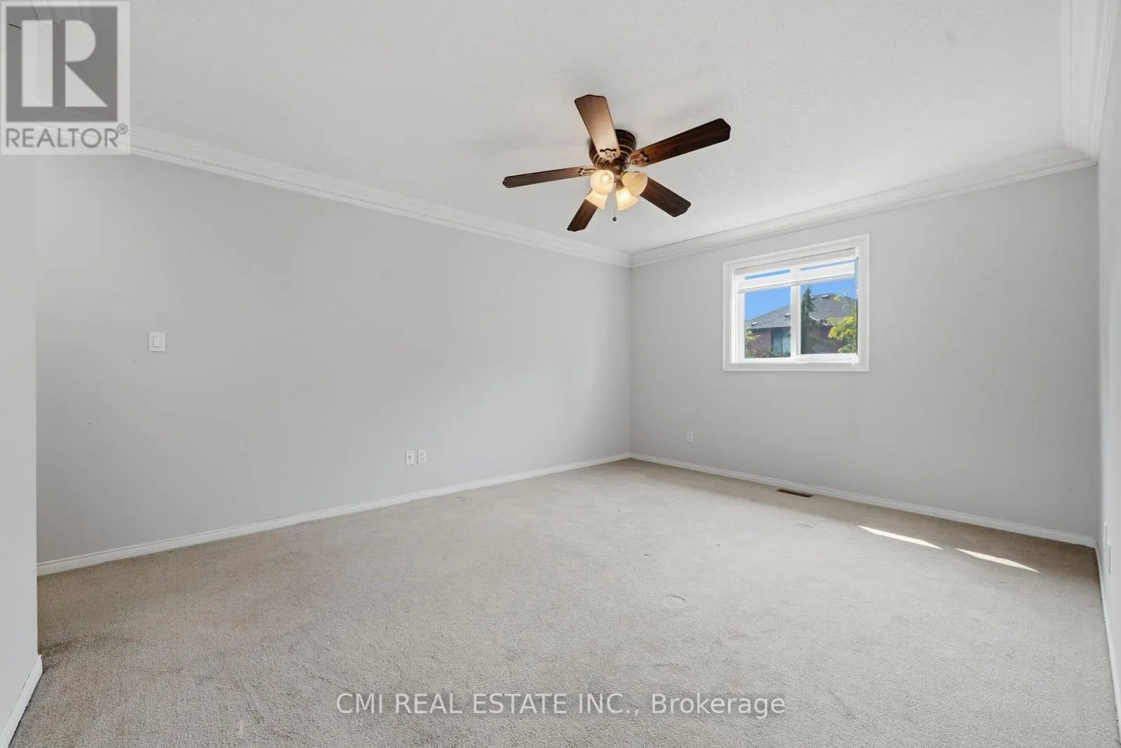 366 MARSHALL CRESCENT