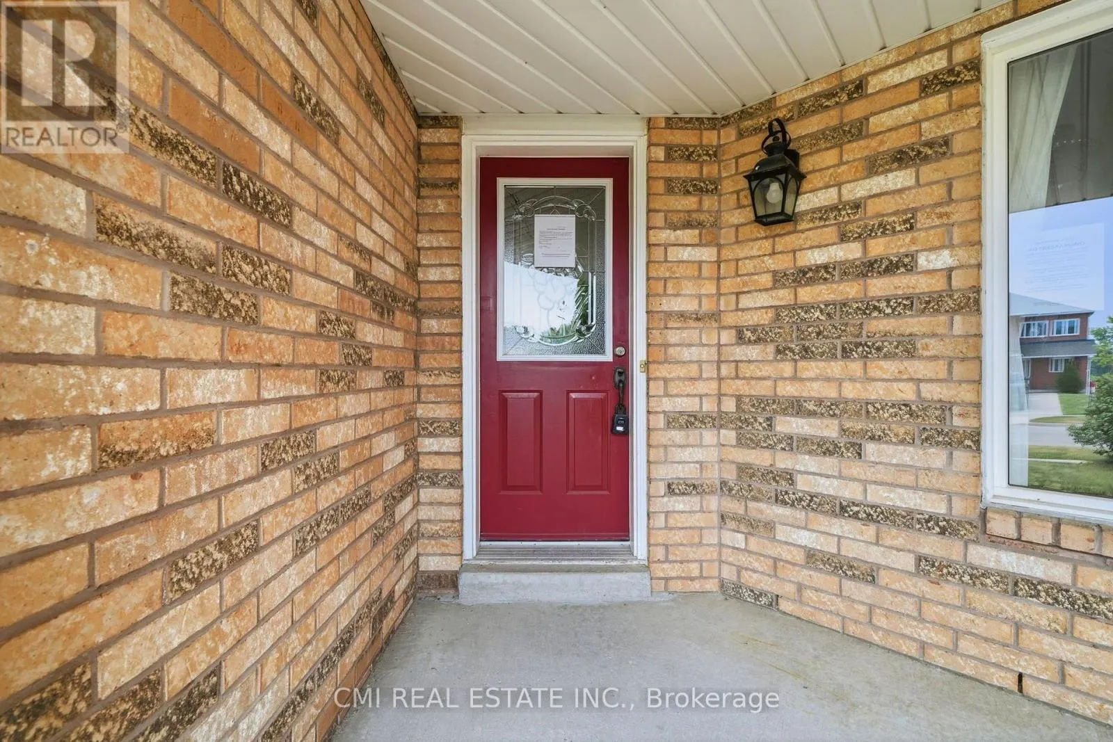 366 MARSHALL CRESCENT